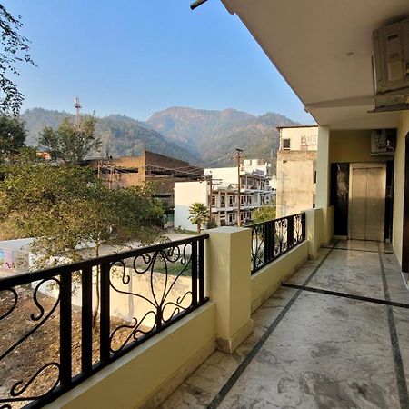 Hotel Keshav Nandan By The Shivaay Risikés Kültér fotó