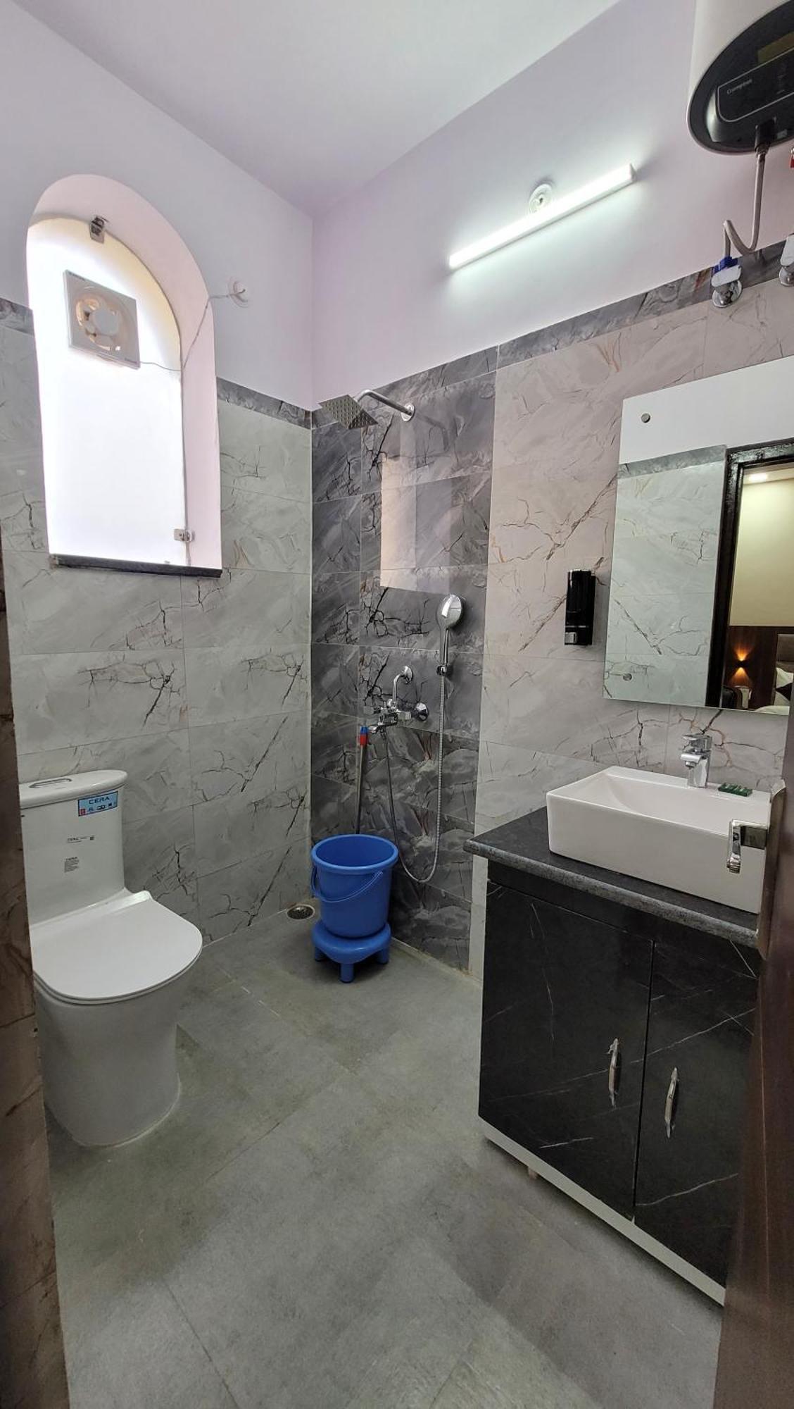 Hotel Keshav Nandan By The Shivaay Risikés Kültér fotó