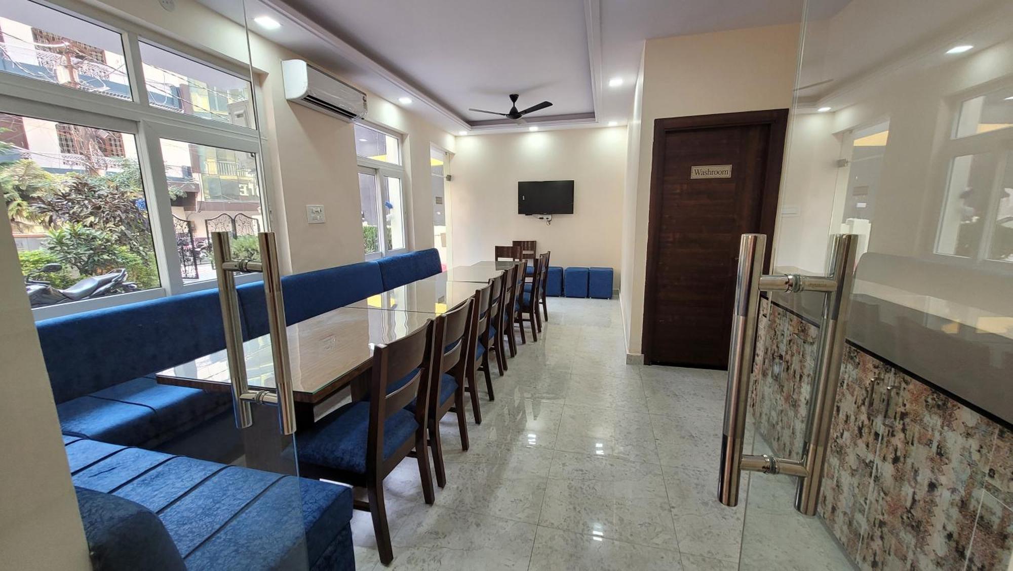 Hotel Keshav Nandan By The Shivaay Risikés Kültér fotó