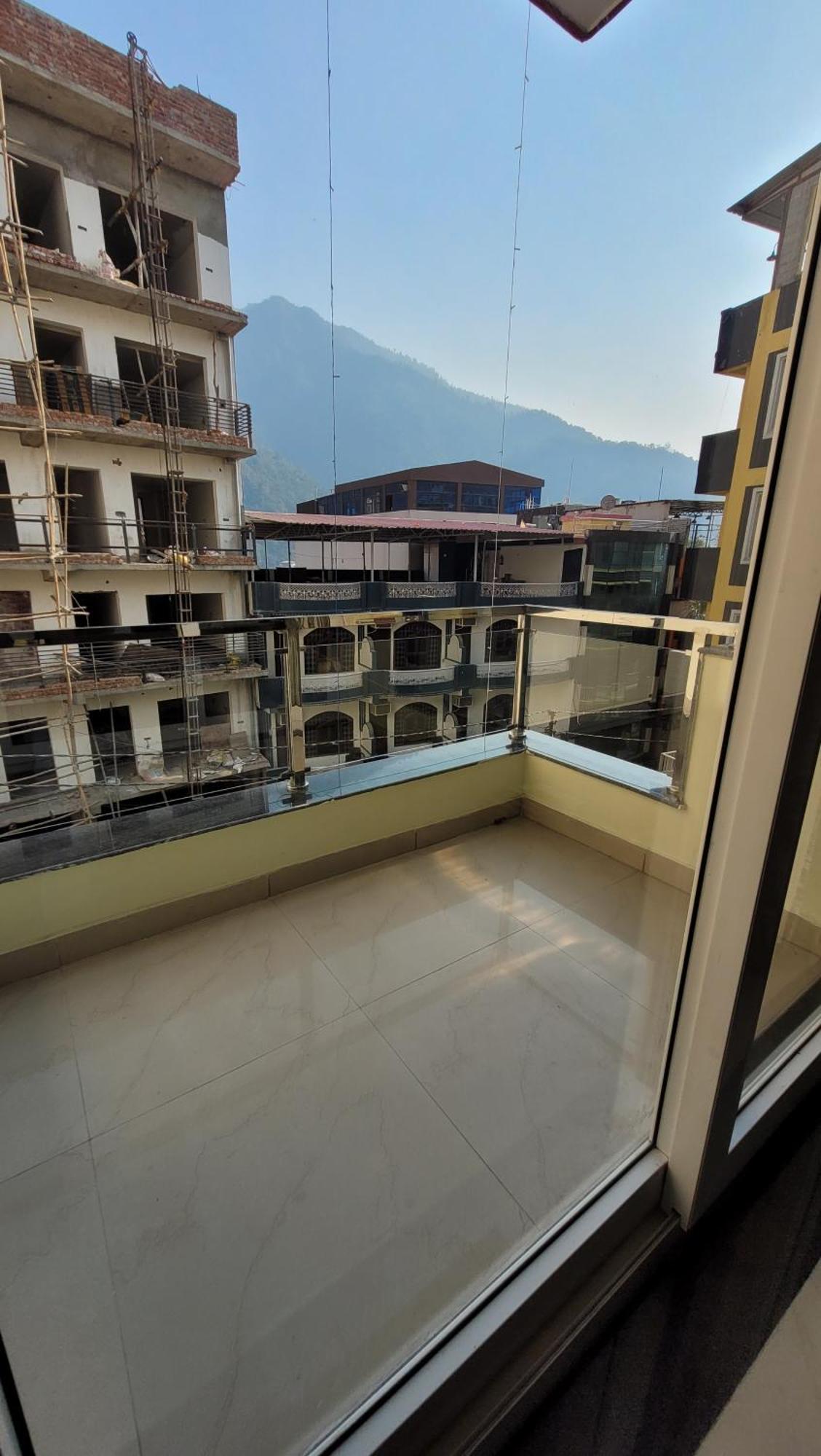 Hotel Keshav Nandan By The Shivaay Risikés Kültér fotó